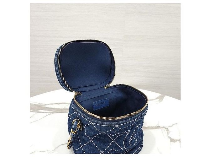 Chanel Série de malas de mão e tiracolo vanity em denim acolchoado - vista 7