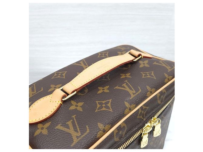 Louis Vuitton Pouch Tote BB Monogram Canvas Nice - vista 14