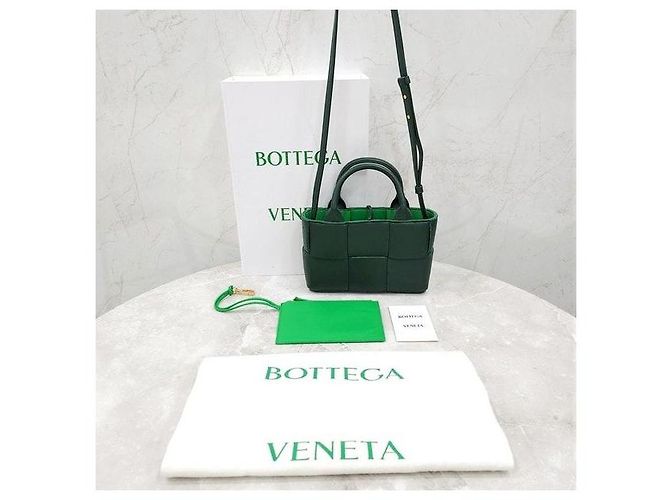 Bottega Veneta Borsa a spalla Arco Mini Tote Green Candy - vista 10