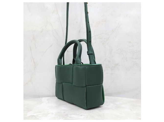 Bottega Veneta Borsa a spalla Arco Mini Tote Green Candy - vista 12