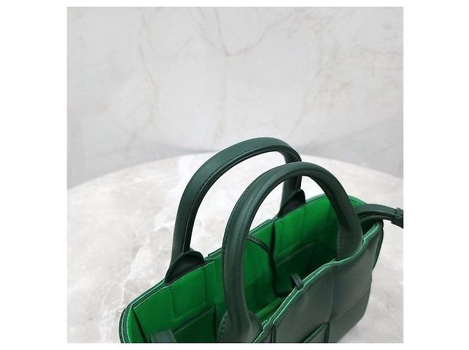 Bottega Veneta Borsa a spalla Arco Mini Tote Green Candy - vista 6