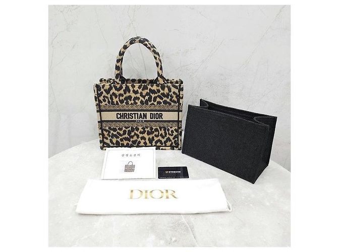 Dior Leopard Small Book Tote Bag - Ansicht 8