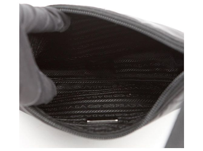 Prada Borsa Hobo Mini Re-Edition da donna Nero - vista 7