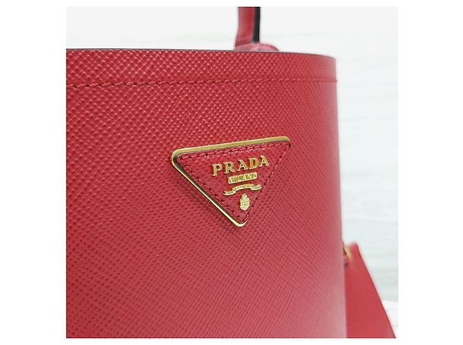 Prada Borsa a Tracolla Tote Double Panier in Saffiano - vista 15