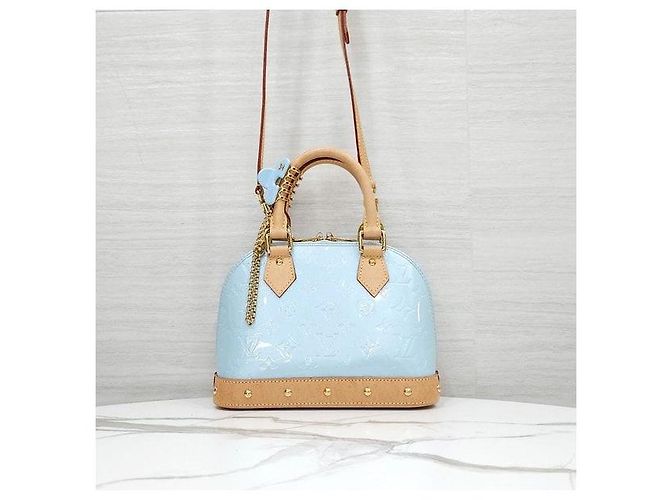 Louis Vuitton Borsa a tracolla Remix Monogram Vernis Alma BB Sky - vista 3