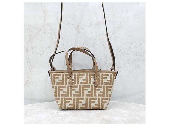 Fendi FF Mini Roll Bag aus Jacquard - Ansicht 12