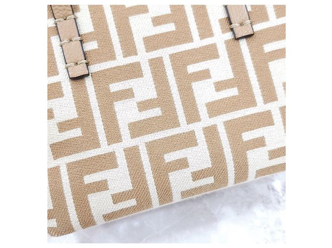 Fendi FF Mini Roll Bag aus Jacquard - Ansicht 15