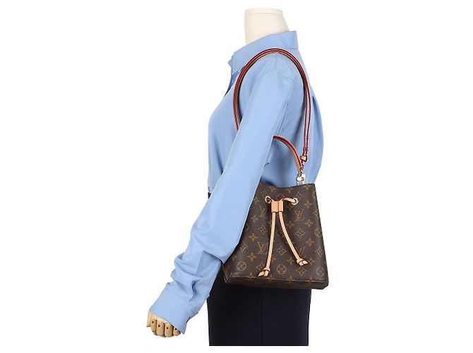 Néonoé Louis Vuitton Neo Noe BB Monogram Borsa a mano - vista 10