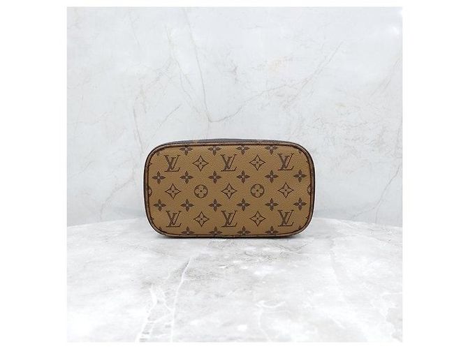 Louis Vuitton Necessaire Nise BB - vista 6