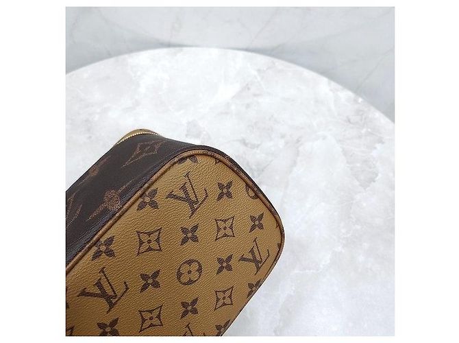 Louis Vuitton Necessaire Nise BB - vista 7