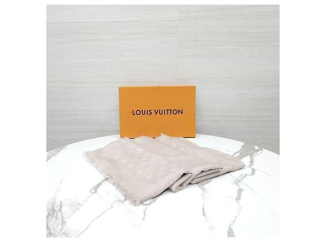 Louis Vuitton Sciarpa Sciopolo in Lana e Seta Monogram Classic Grigio - vista 7
