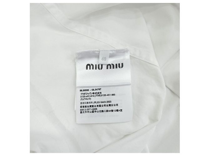 Miu Miu Camicia in popeline bianca con orlo basso e logo ricamato - vista 12