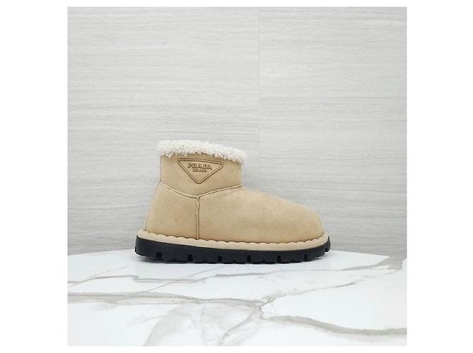 Prada Stivaletti UGG in camoscio e shearling - vista 4