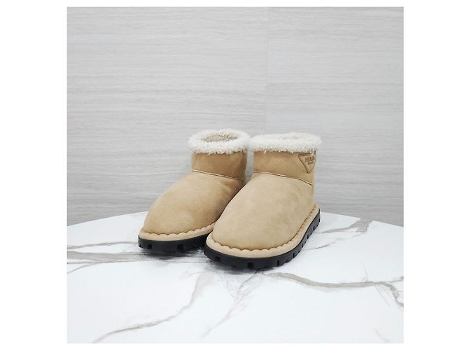 Prada Stivaletti UGG in camoscio e shearling - vista 8