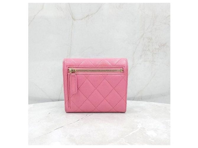 Chanel Cartera Classic de piel caviar rosa - vista 3