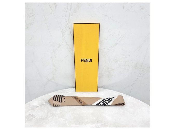 Cravatta Fendi in seta con monogramma - vista 5