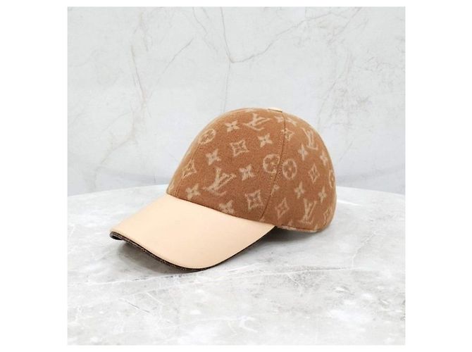 Louis Vuitton Cappello Baseball in Pelle Monogram Carry On - vista 11