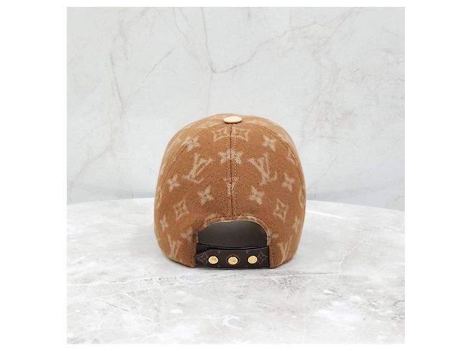 Louis Vuitton Cappello Baseball in Pelle Monogram Carry On - vista 13