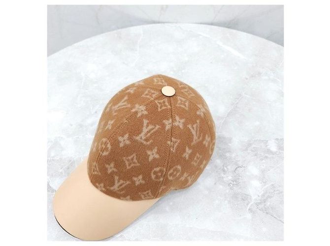 Louis Vuitton Cappello Baseball in Pelle Monogram Carry On - vista 4