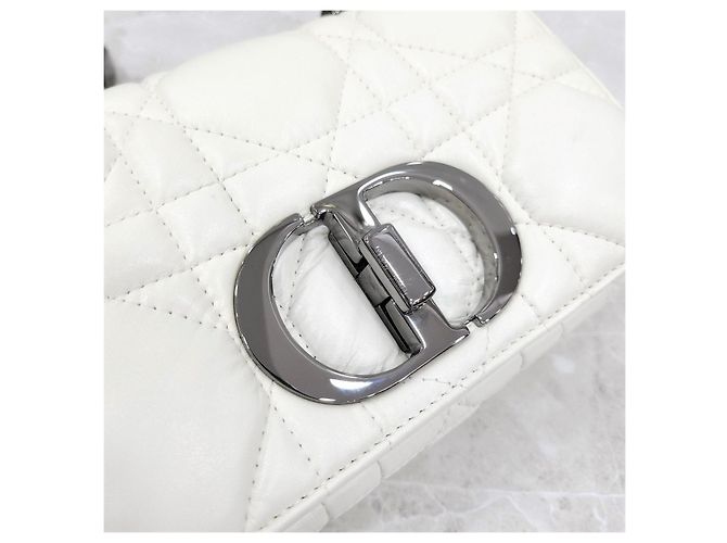 Dior Mini borsa a catena Karo Micro Cannage - vista 12