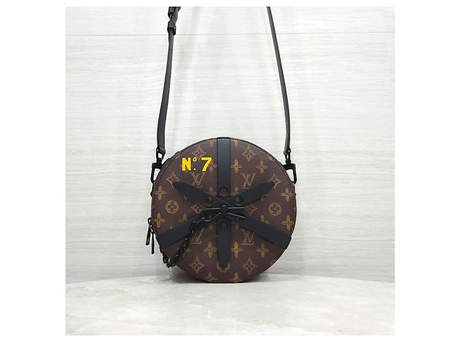 Louis Vuitton Borsa Crossbody Monogram Wheel Box Edizione Limitata - vista 11