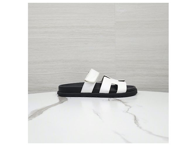 Hermès Sandali Slippers Cipre in vitello bianco - vista 10
