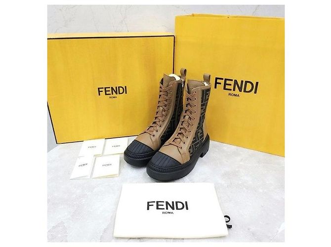 Fendi FF Jacquard Domino Flache Boots - Ansicht 10