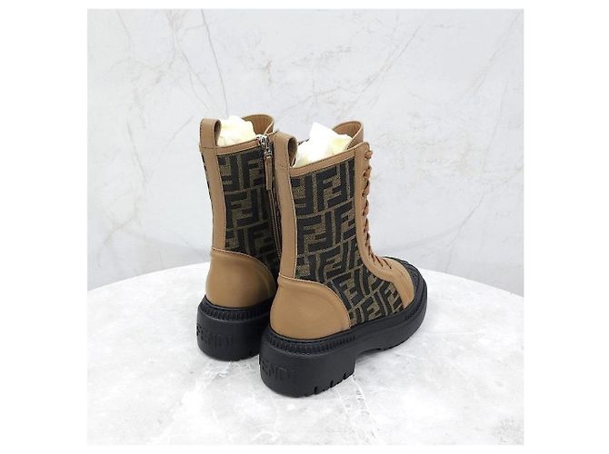 Fendi FF Jacquard Domino Flache Boots - Ansicht 15