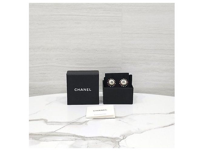Chanel Pearl Cubic Circle Ohrringe - Ansicht 6
