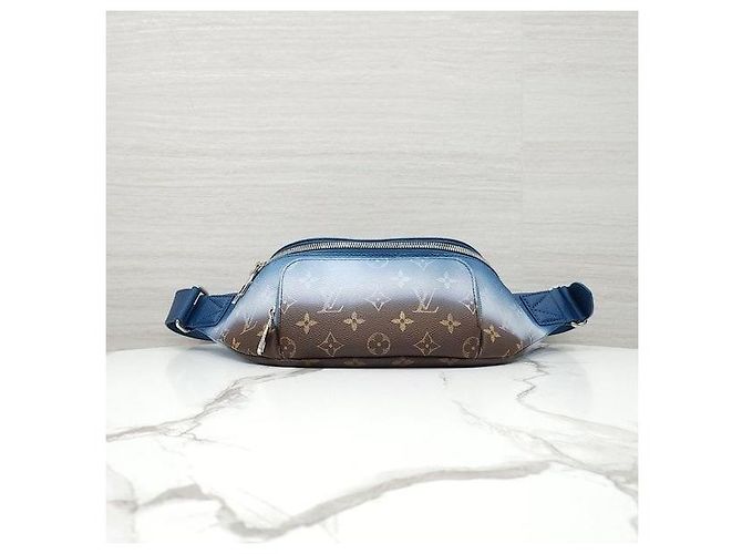 Louis Vuitton Marsupio Rush Monogram Pigment Blue Gradient - vista 7