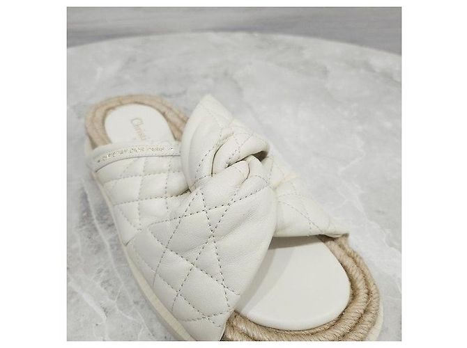 Dior Twist Cannage Mule Slide Lammleder-Slipper - Ansicht 5