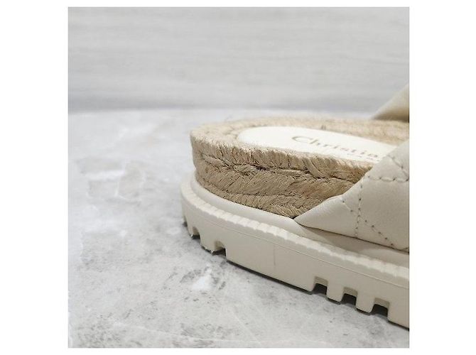 Dior Twist Cannage Mule Slide Lammleder-Slipper - Ansicht 7