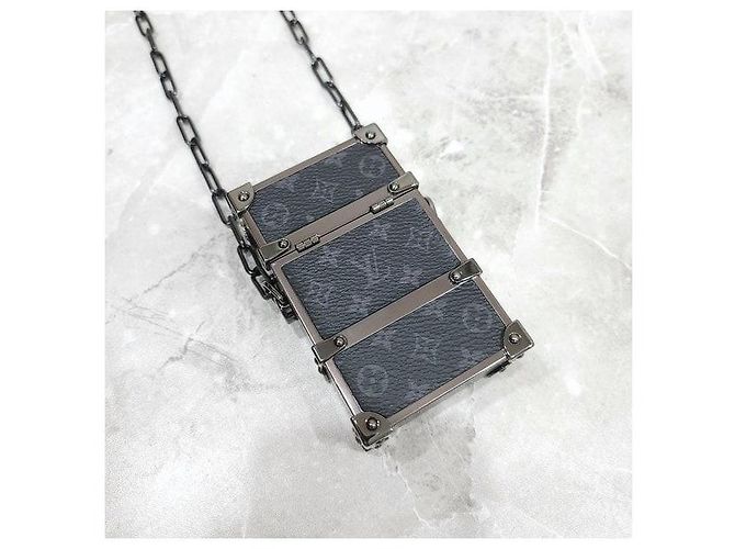 Louis Vuitton Eclipse Trunk Mini Crossbody Bag mit Kette - Ansicht 7