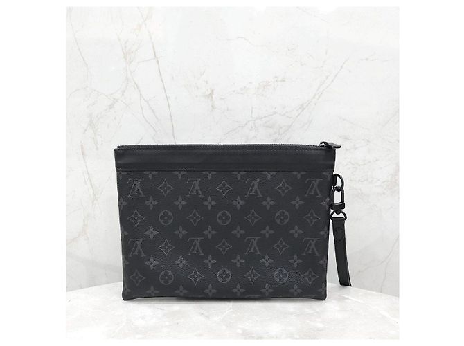 Louis Vuitton Clutch Eclipse Monogram Pochette To Go - vista 11