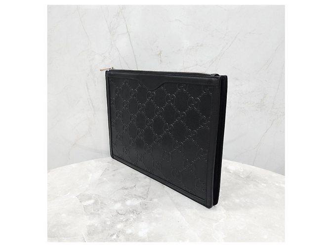 Gucci Geprägte Leder-Clutch - Ansicht 9