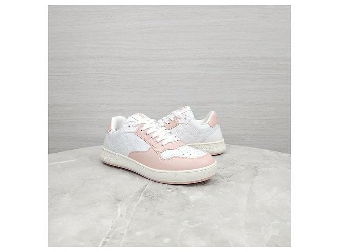 Louis Vuitton Baskets Monogram Pink Timeout - vue 3