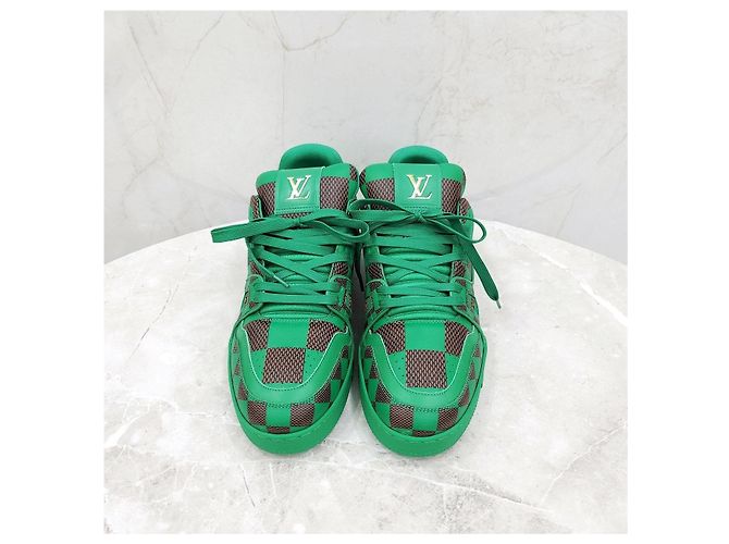 Louis Vuitton Sneakers Pharrell LV Trainer Damier Pop Collection - vista 10