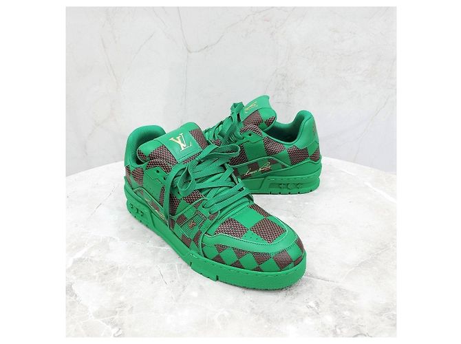 Louis Vuitton Sneakers Pharrell LV Trainer Damier Pop Collection - vista 11