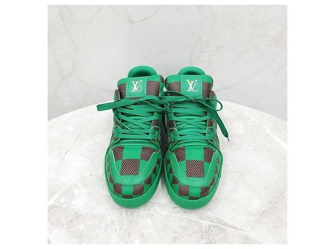 Louis Vuitton Sneakers Pharrell LV Trainer Damier Pop Collection - vista 2