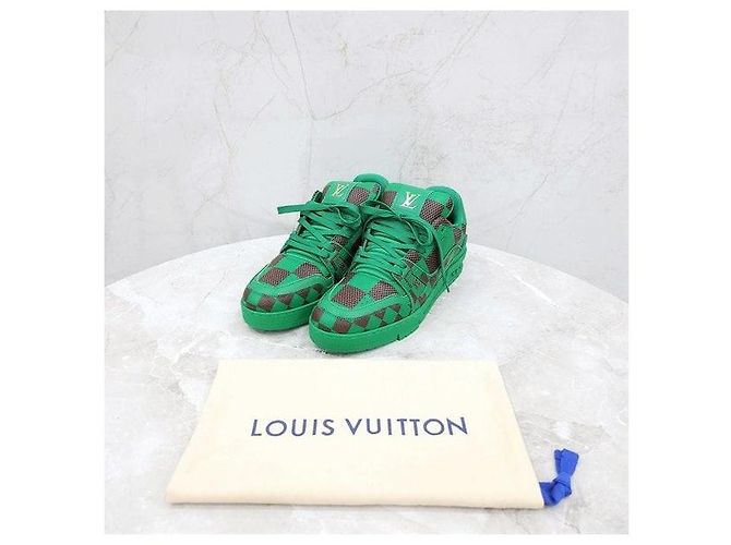Louis Vuitton Sneakers Pharrell LV Trainer Damier Pop Collection - vista 6