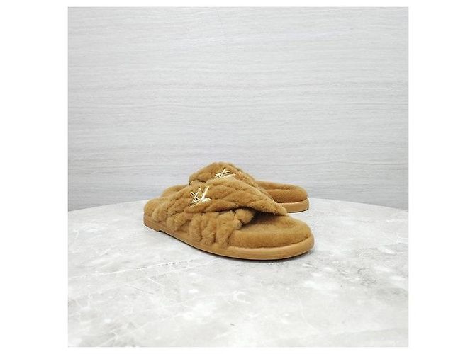 Louis Vuitton Mules Bliss Comfort Camel - vista 4