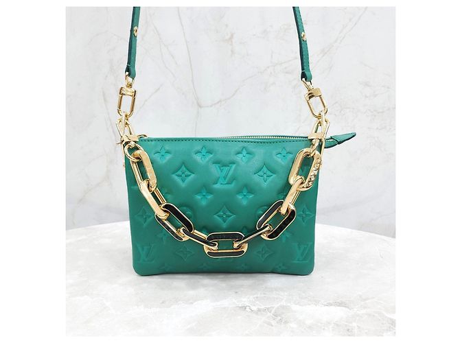 Louis Vuitton Borsa a tracolla Green Coussin BB Chain - vista 10