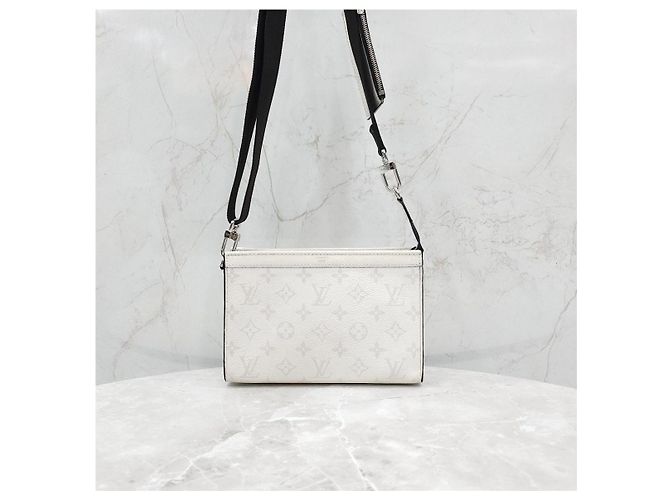 Louis Vuitton Borsa crossbody portafoglio indossabile - vista 11