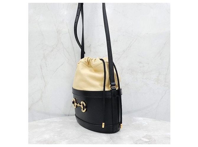 Gucci Borsa a secchiello in pelle nera Horsebit - vista 2