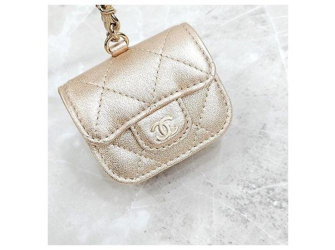 Chanel Portamonete AirPods Case - vista 3