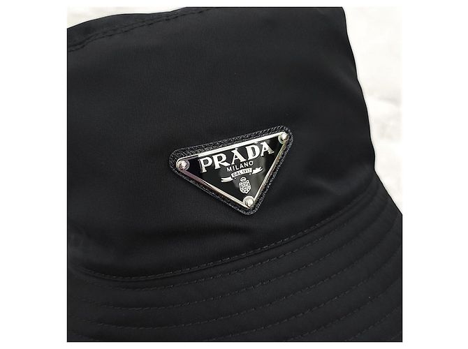 Prada Cappello bucket in nylon con logo Triangle - vista 13