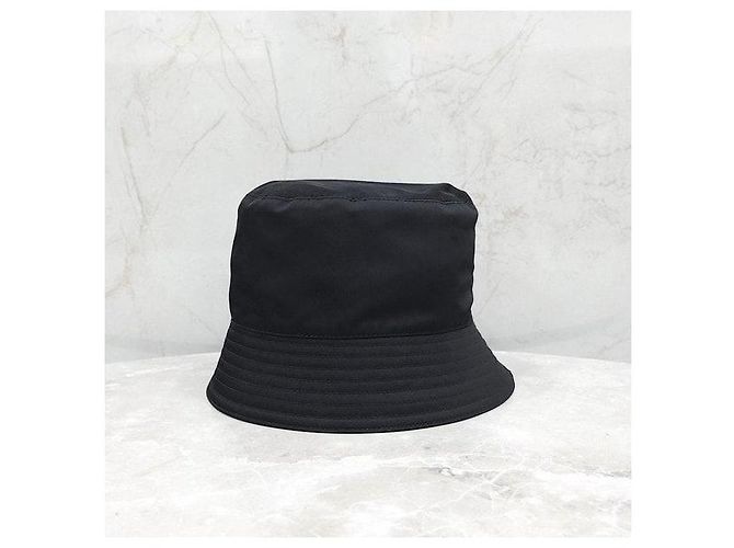 Prada Cappello bucket in nylon con logo Triangle - vista 3