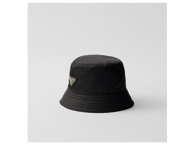Prada Cappello bucket in nylon con logo Triangle - vista 8