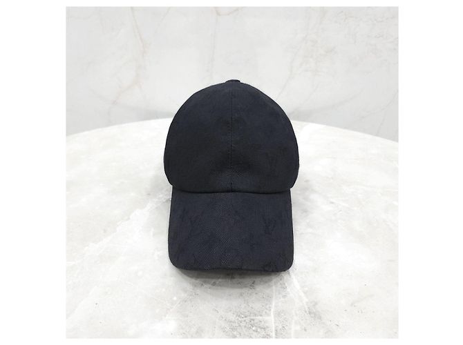 Louis Vuitton Cappello Essential in denim monogram nero - vista 7
