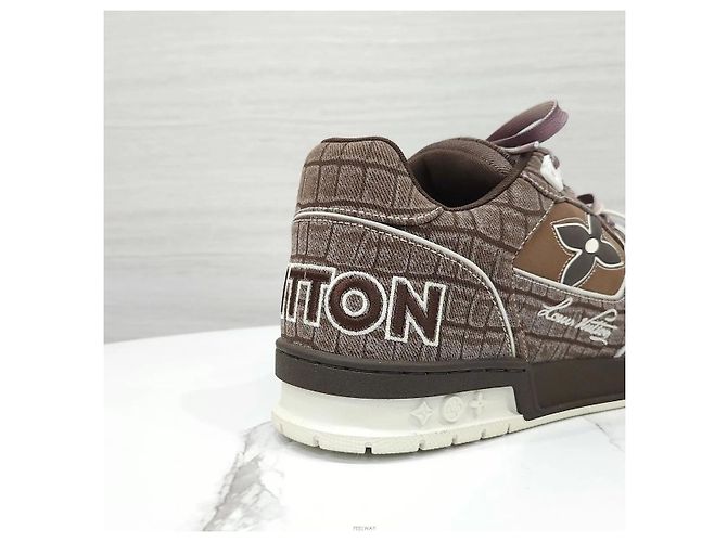 Louis Vuitton Sneakers Crocodile Trainer Mocha Brown - vista 7